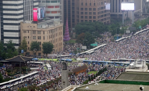 지난 15일 대규모 집회가 열린 서울 광화문 광장 주변 모습(사진=뉴시스)